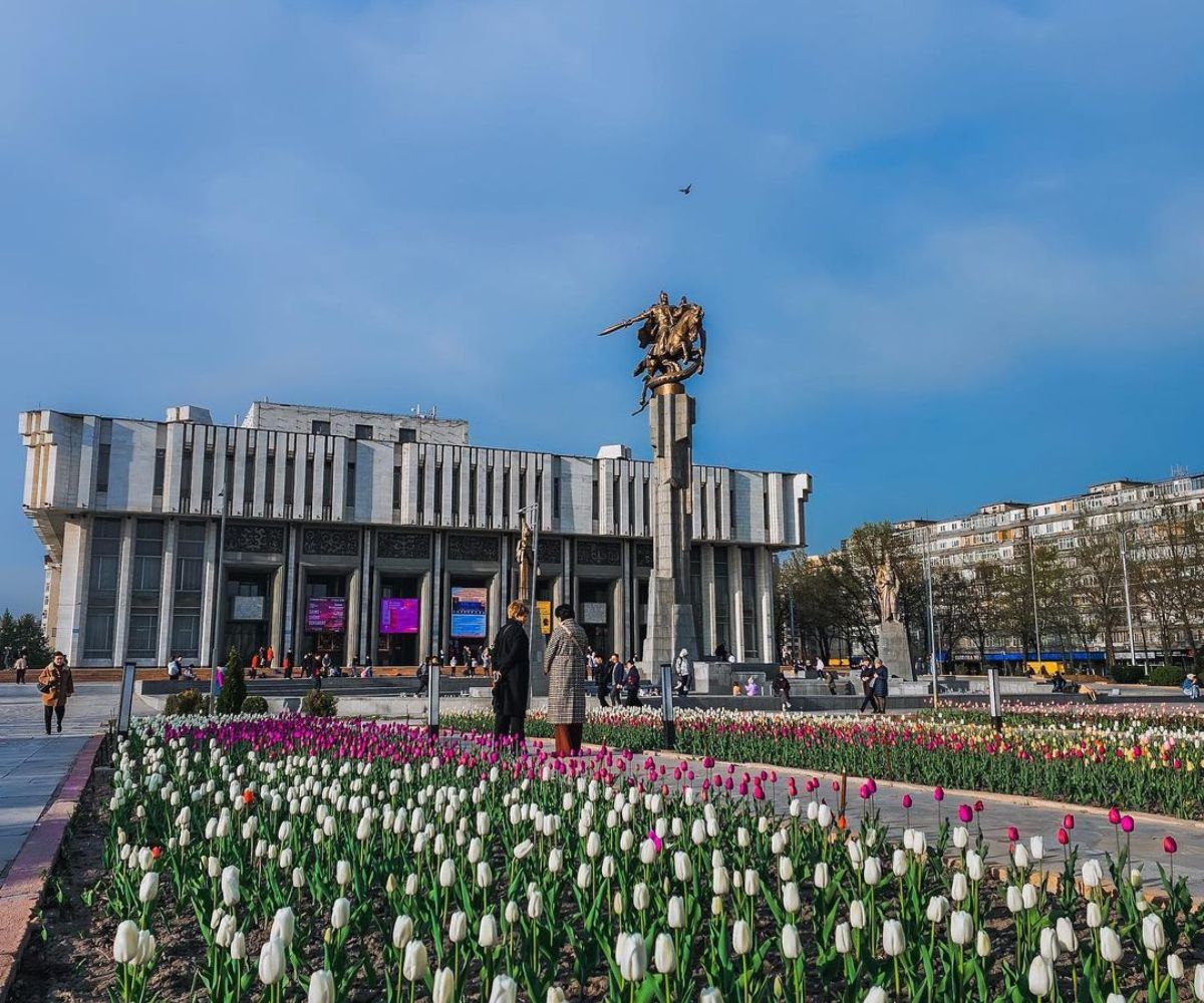 Travel Bishkek